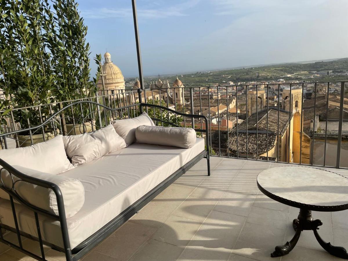 Aria Rooms And Terrace Noto Exterior photo